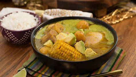 Sancocho de gallina servido en un plato