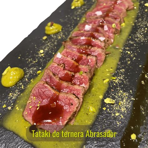 Proceso de sellado de la carne de ternera para tataki