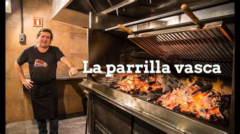 Parrilla vasca encendida en un restaurante