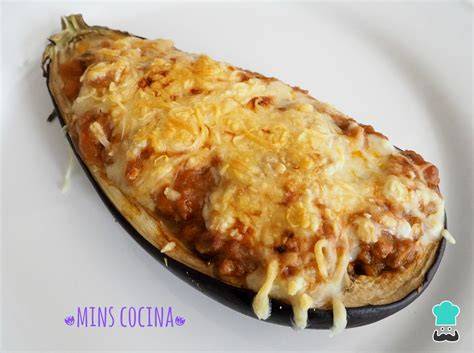 Berenjenas rellenas de carne gratinadas con queso