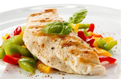 Pechuga de pollo con vegetales