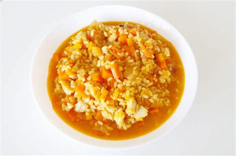 Arroz caldoso con merluza y verduras