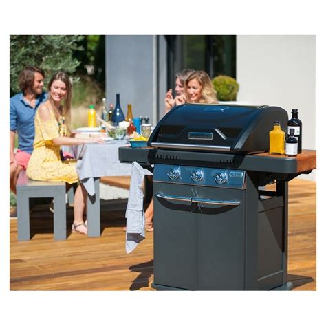 Infografía con las dimensiones y características clave de la barbacoa Campingaz 4 Series Select S