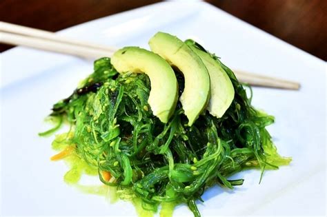 Ensalada de wakame con sésamo