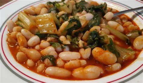 Plato de alubias con acelgas