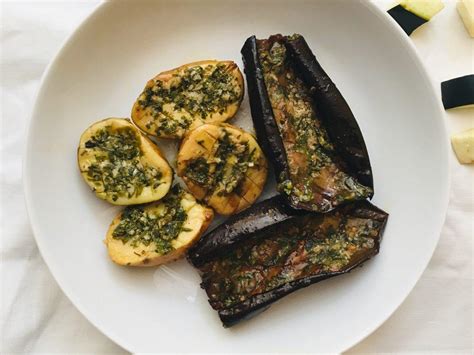 Berenjenas asadas con hierbas