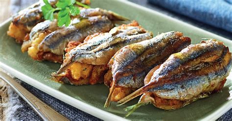 Boquerones rellenos dorados y crujientes