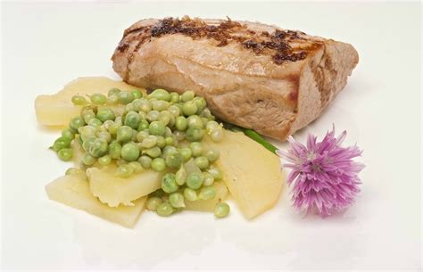 Papillote de solomillo de cerdo con judías verdes y pimiento