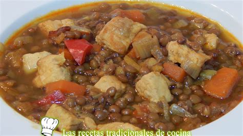 Lentejas con pavo y verduras en un plato
