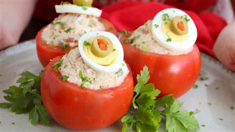 Relleno de atún, huevo y tomate