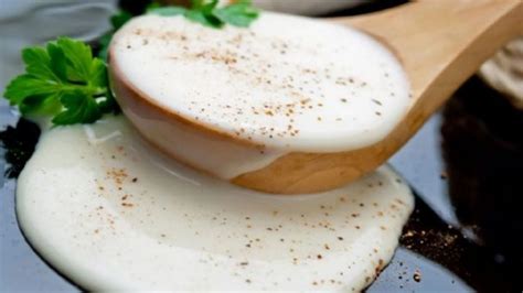Bechamel casera suave y sin grumos