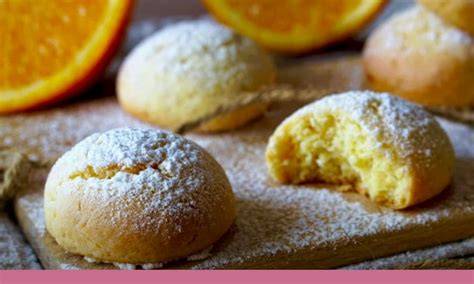 Plato tradicional de tortas de naranja murcianas