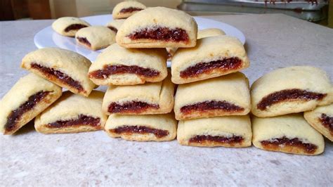Galletas de guayaba caseras horneándose