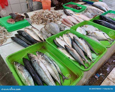 Pescado fresco en un mercado filipino