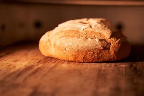 Elaboración de pan candeal en Panadería El Vacar