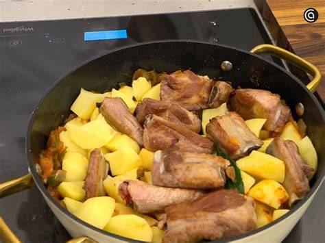 Patatas chascadas para el guiso
