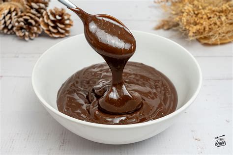 Ingredientes para la ganache de chocolate