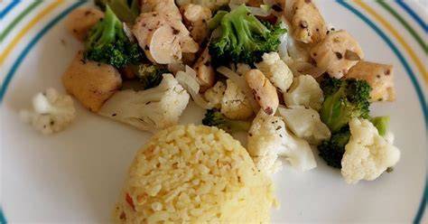 Plato de pollo con coliflor y zanahoria