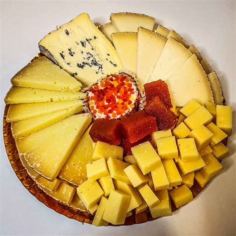 Tabla de quesos ibéricos variados