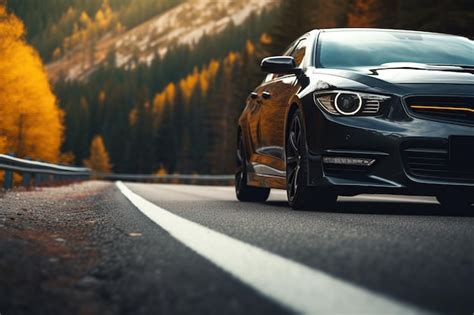 Coche conduciendo por una carretera americana