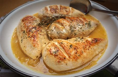 Pechugas de pollo en salsa de cerveza