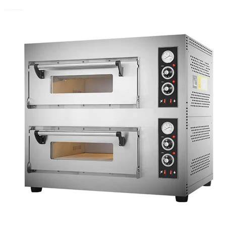 Hojaldre prensado con dos bandejas en el horno