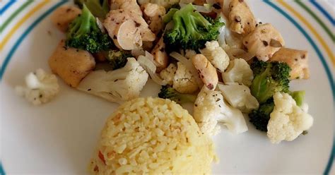 Tajine de pollo con coliflor e ingredientes