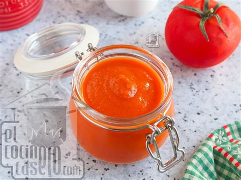 Yogur natural y salsa de tomate casera