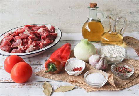 Ingredientes frescos para caldereta de ternera