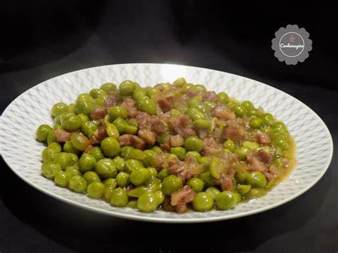 Plato de guisantes con jamón recién hecho en Olla GM