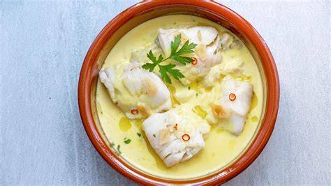 Ajo de bacalao con huevo y perejil