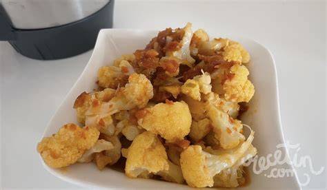 Ramilletes de coliflor en remojo con vinagre