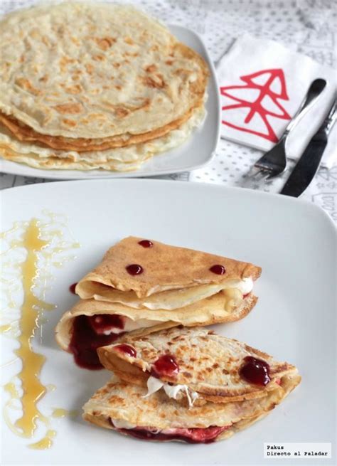 Crepes de mascarpone y frambuesa doblados