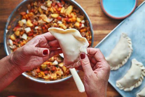 Cómo hacer el repulgue de las empanadas