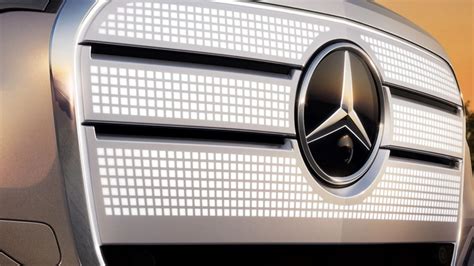 Detalle de la parrilla frontal de un Mercedes-Benz 190
