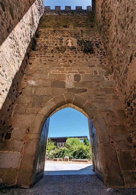 Castillo de Sancho El Bravo en Cumbres Mayores