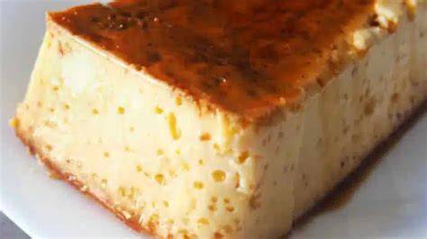 Quesillo Canario en un plato con nueces