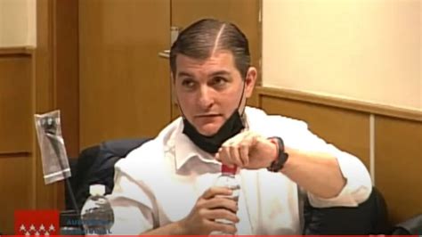 César Román durante su declaración en el juicio