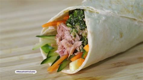 Wraps de lechuga con atún y vegetales