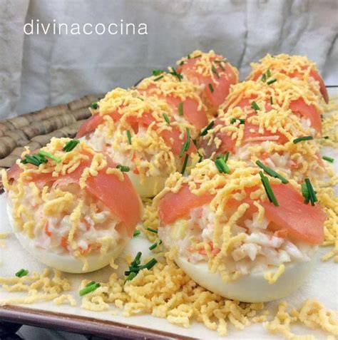 Huevos rellenos con salmón ahumado y gambas