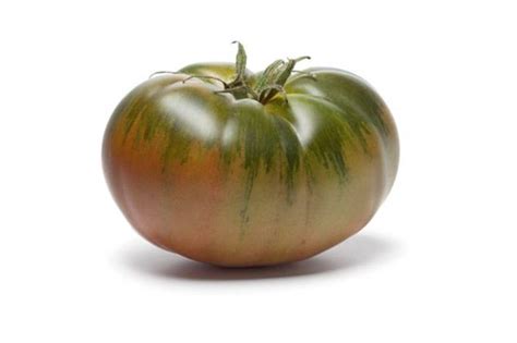 Fotografía de un tomate Moruno Calizo
