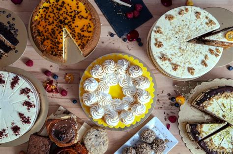 Surtido de tartas clásicas para celebraciones