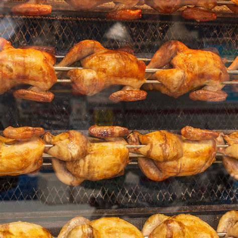 Pollos asados recién hechos