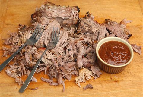 Carne de cerdo desmenuzada con salsa barbacoa