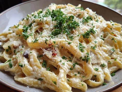 Salsa roquefort cremosa para pasta