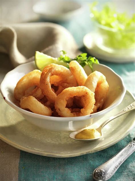 Calamares rebozados con harina de garbanzos