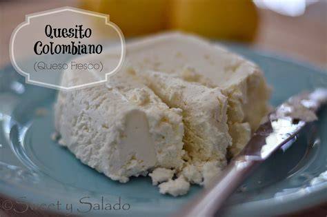 Quesito Colombiano tradicional en la plaza de mercado