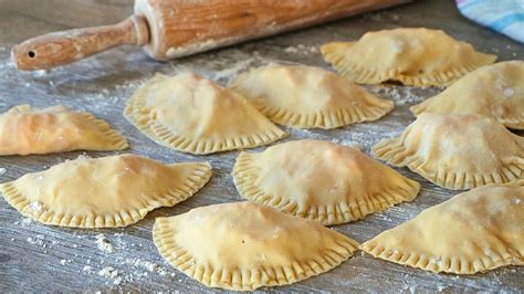 Preparación de masa para empanadillas