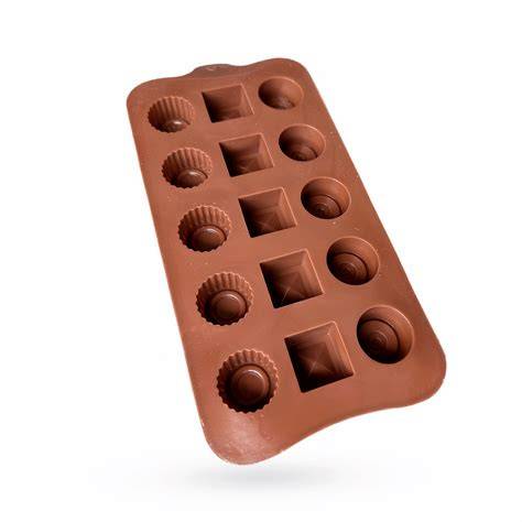 Molde de silicona para bombones con chocolate derretido