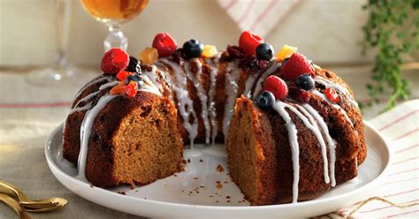 Bizcocho glaseado con frutas